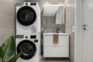 Waschmaschine im Waschraum