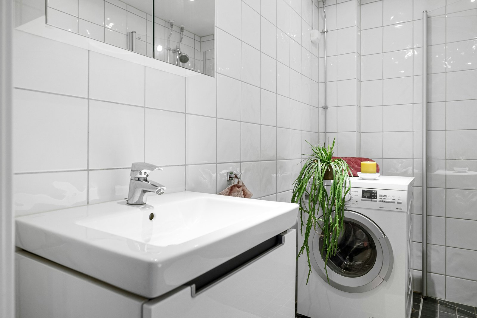 Waschmaschine im Waschraum